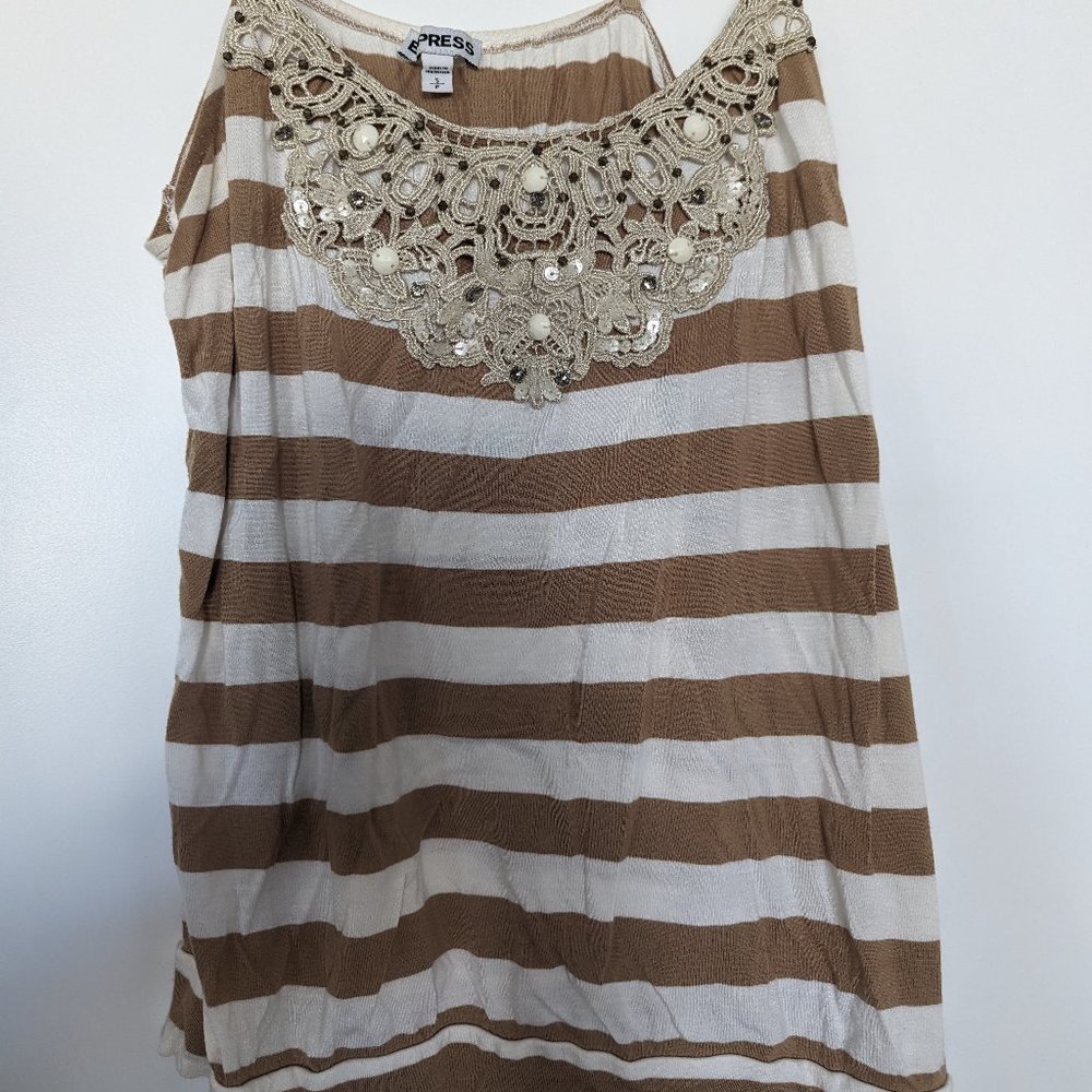 Stripe beeded tank